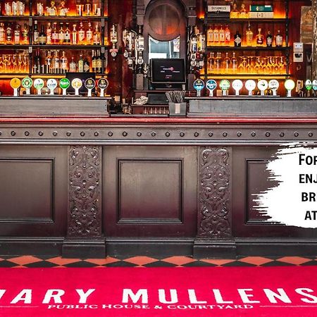 Mary Mullen'S Rooms Eyre Square. Голуэй Экстерьер фото